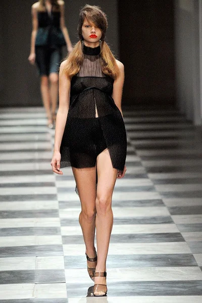 Look 22